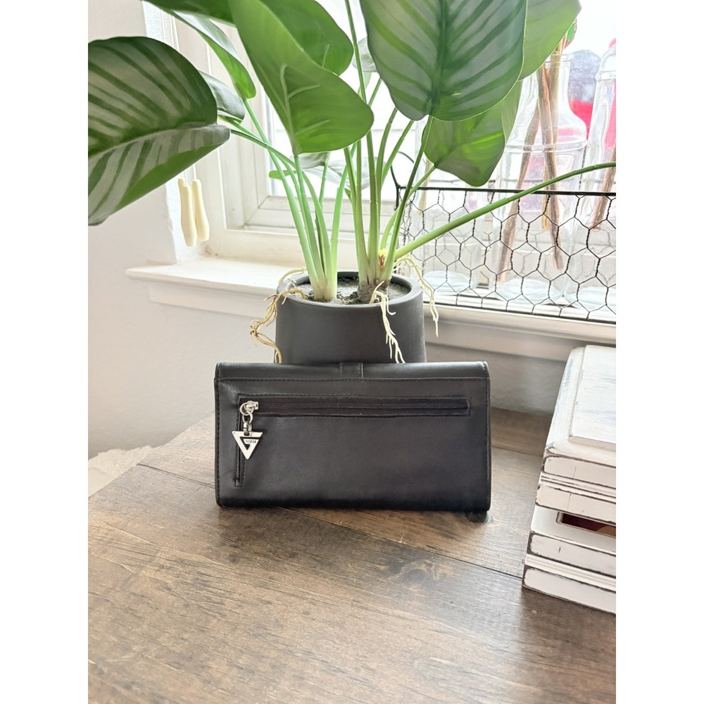 GUESS Wallet Black Leather Tri Fold Guess Charm Large